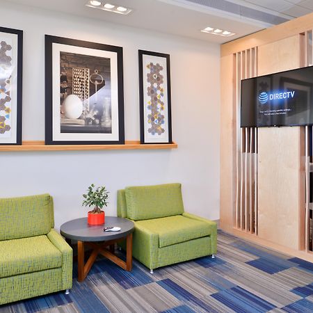 Holiday Inn Express & Suites Trinity By Ihg Bagian luar foto