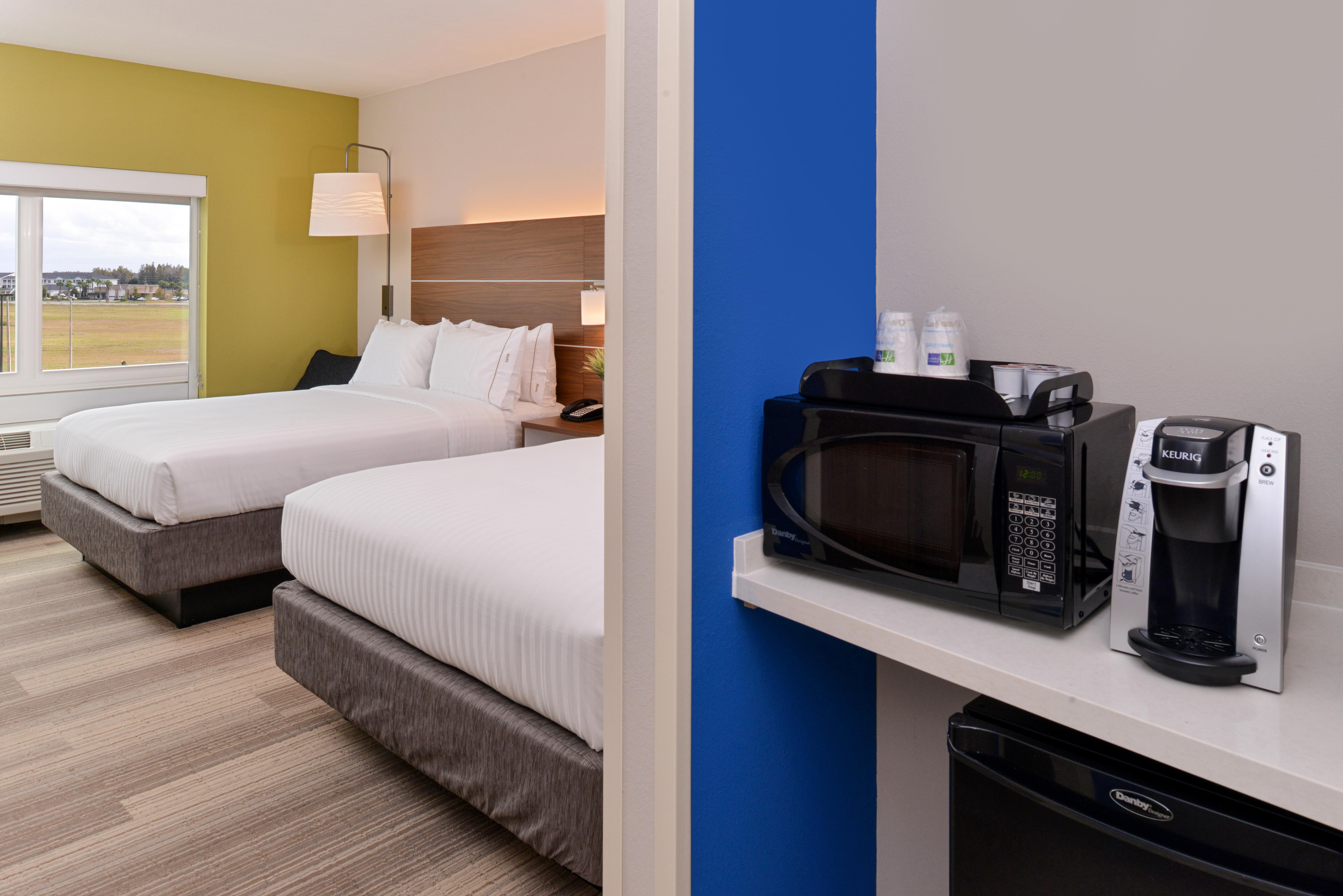 Holiday Inn Express & Suites Trinity By Ihg Bagian luar foto