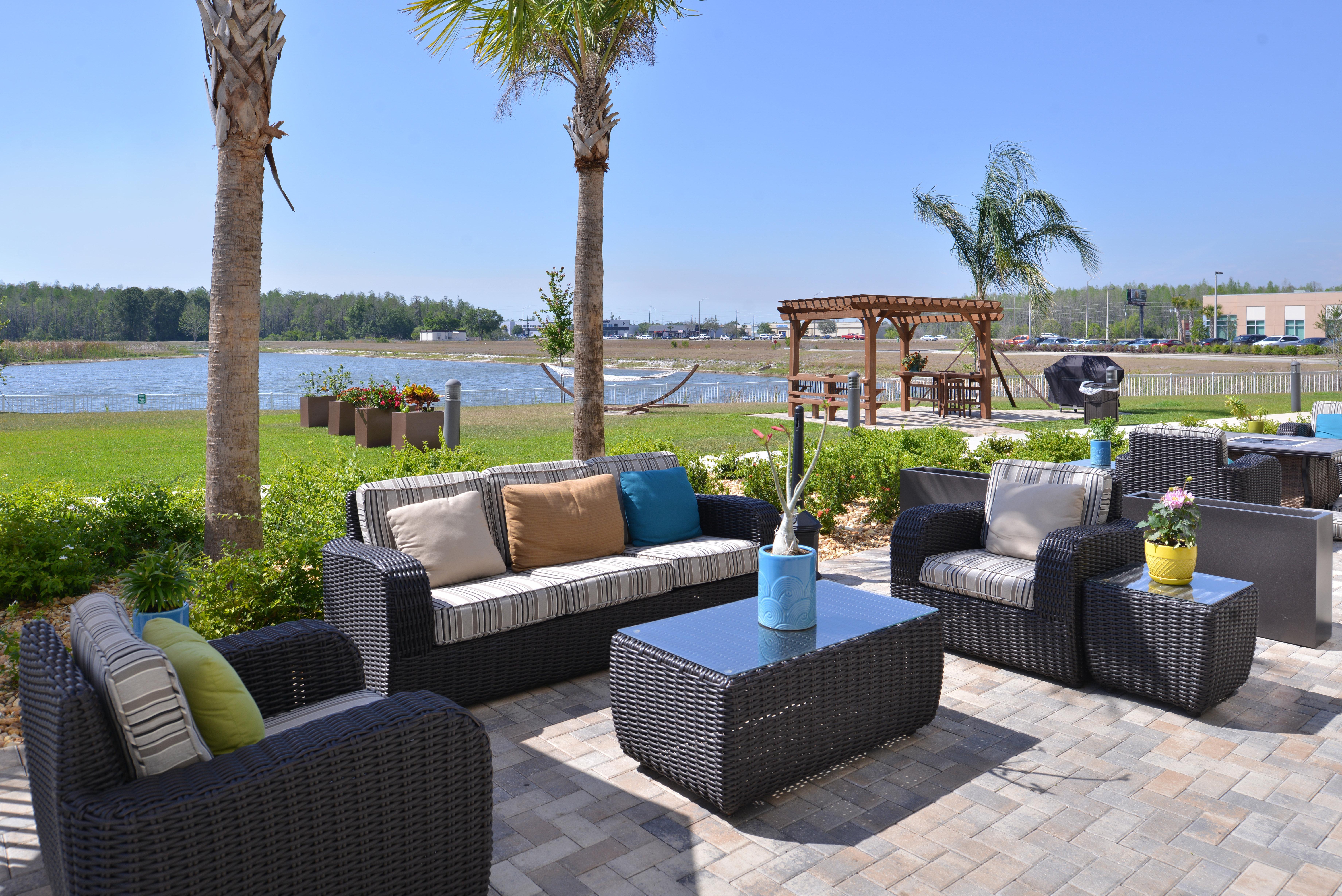 Holiday Inn Express & Suites Trinity By Ihg Bagian luar foto