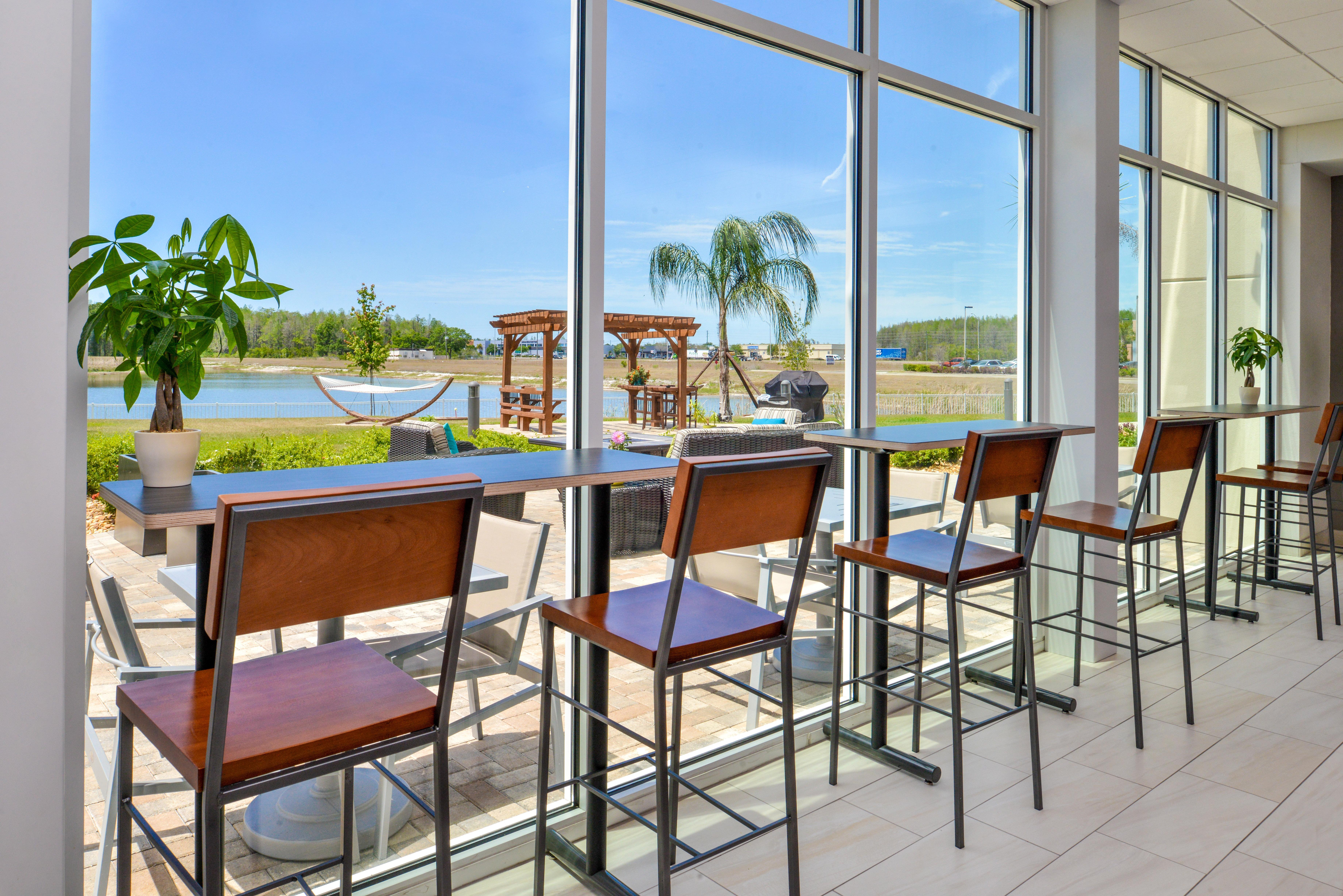 Holiday Inn Express & Suites Trinity By Ihg Bagian luar foto