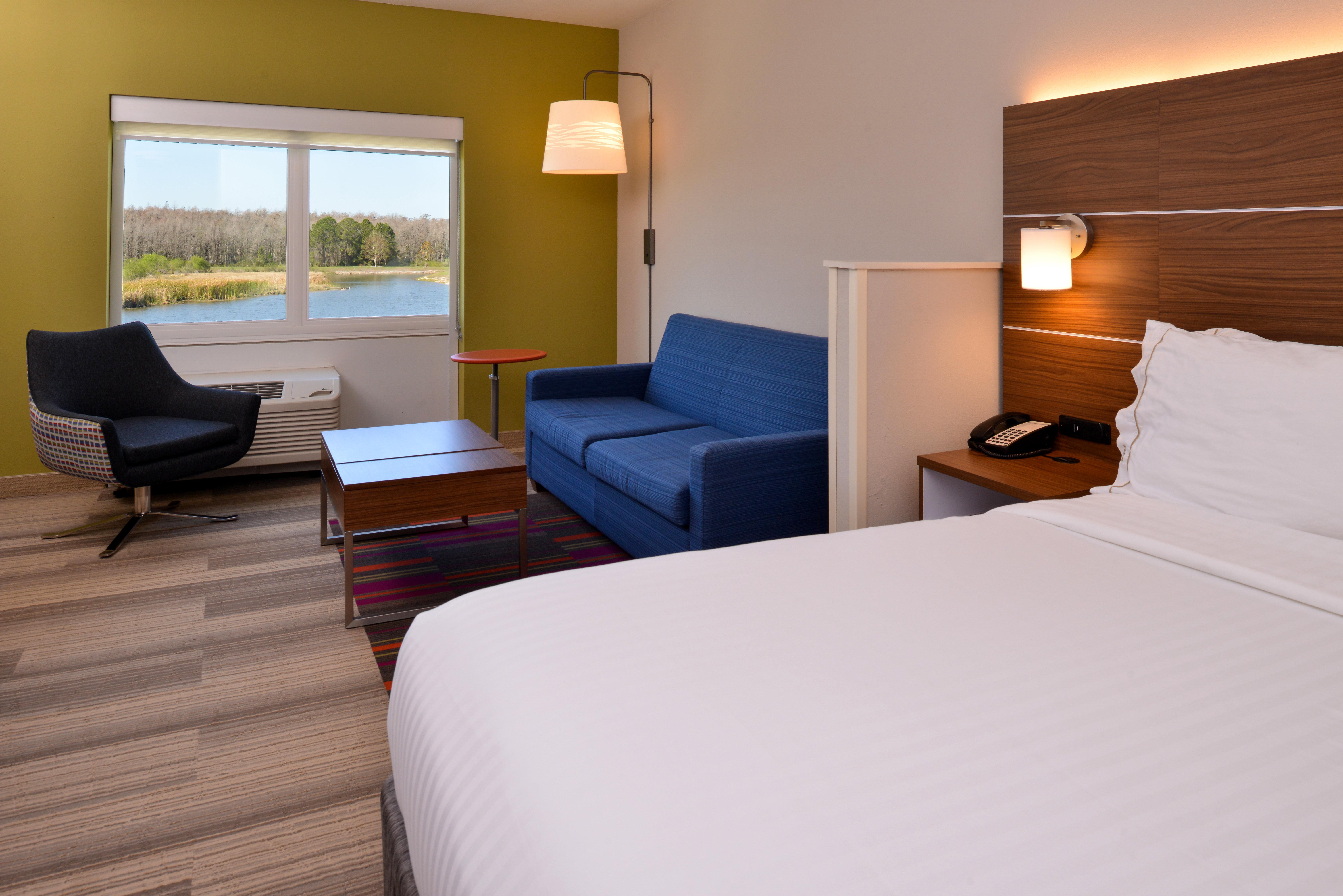Holiday Inn Express & Suites Trinity By Ihg Bagian luar foto